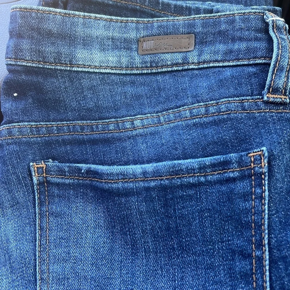 Kut from the Kluth Catherine Slouchy Boyfriend Jean - size 8